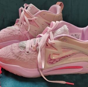 Nike KD 15 Kevin Durant Aunt Pearl DQ3851-600